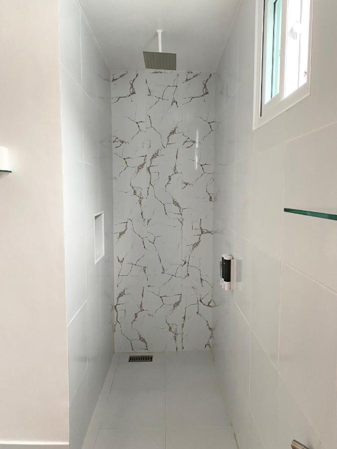 Harman Suites Moalboal Luaran gambar
